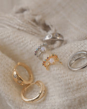 ๅฐๅ็่ผๅ
ฅๅๅบซๆชข่ฆๅจ After Raining - Gold Titanium Steel & 925 Silver Opal Studs