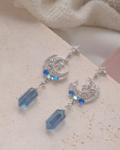 Load image into Gallery viewer, Freeze - Silver Crystal Earrings