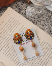 Load image into Gallery viewer, Vita - Vintage Button Earrings