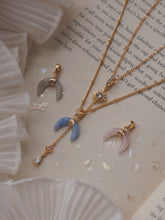 Load image into Gallery viewer, La Favore SET - 18K Crescent Moon Layered Necklace Set (waterproof)