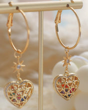 ๅฐๅ็่ผๅ
ฅๅๅบซๆชข่ฆๅจ Love at first sight - Heart Shaped Hoop Earrings