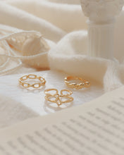 Load image into Gallery viewer, Glassy & Classy 18KGP Rings