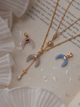Load image into Gallery viewer, La Favore SET - 18K Crescent Moon Layered Necklace Set (waterproof)