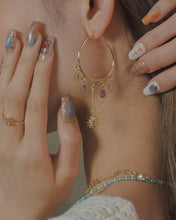 將圖片載入圖庫檢視器 【THREADS 限時推廣8折】 Rainy Dayz - 18KGP Solar & Luna Hoop Earrings