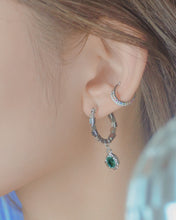 Load image into Gallery viewer, Singaling - Silver Hoops