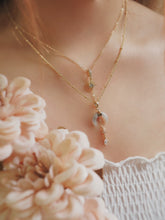 Load image into Gallery viewer, La Favore SET - 18K Crescent Moon Layered Necklace Set (waterproof)