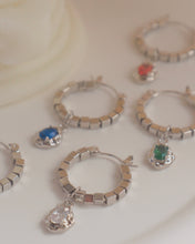 Load image into Gallery viewer, Singaling - Silver Hoops