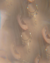 將圖片載入圖庫檢視器 【Threads限時推廣8折】 人氣設計Rainy Dayz - 18KGP Solar & Luna Hoop Earrings