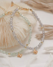 ๅฐๅ็่ผๅ
ฅๅๅบซๆชข่ฆๅจ Drizzly - Labradorite & Prehnite Crystal Bracelet