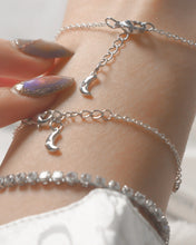 將圖片載入圖庫檢視器 Moon Chaser - 925 Silver Moonstone Bracelet