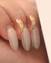 ๅฐๅ็่ผๅ
ฅๅๅบซๆชข่ฆๅจ Hope - 18KGP Hoop Earrings