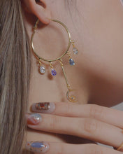 將圖片載入圖庫檢視器 【THREADS 限時推廣8折】 Rainy Dayz - 18KGP Solar & Luna Hoop Earrings