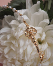 Load image into Gallery viewer, 【WACKO推薦】FAIRY KEY - Gold Bracelet ✦ Semi-Waterproof
