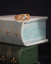 Load image into Gallery viewer, 【高品質鑒定】CONSTELLAR - Moonstone Ring ✦ 925 Silver ™ + 18K Gold
