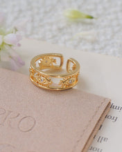 Load image into Gallery viewer, Keep Calm - Gold Ring
