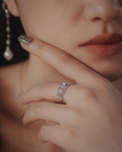 Load image into Gallery viewer, 【高品質鑒定】CONSTELLAR - Moonstone Ring ✦ 925 Silver ™
