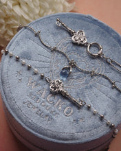 画像をギャラリービューアに読み込む, WAVEY BLUE - Silver Bracelet
