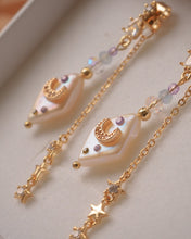 Load image into Gallery viewer, 【兩戴式】 OVER THE MOON - Earrings
