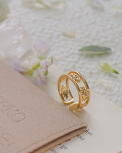 Load image into Gallery viewer, Keep Calm - Gold Ring
