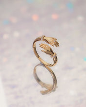 Load image into Gallery viewer, HUG ME - Gold Ring
