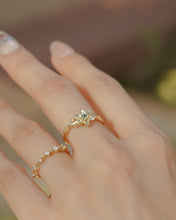 將圖片載入圖庫檢視器 May • Lily of the Valley - Birth Flower Ring
