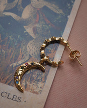 Load image into Gallery viewer, BEYOND THE MOON - Gold Earrings

