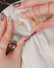 Load image into Gallery viewer, 【香水項鏈】 MYSTIQUE - Necklace ✦ Waterproof™
