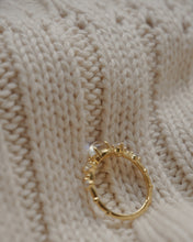 Load image into Gallery viewer, Moonlux - Gold Ring
