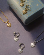 画像をギャラリービューアに読み込む, GOODBYE KISS - Gold Necklace ✦ Waterproof™
