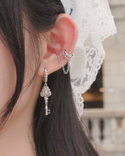 画像をギャラリービューアに読み込む, Butterfly - Silver Ear cuff
