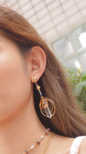 將圖片載入圖庫檢視器 Saturn - 18KGP White Quartz Earrings
