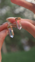 將圖片載入圖庫檢視器 Insight - Clear Pillar Earrings
