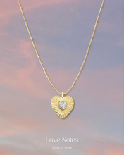 將圖片載入圖庫檢視器 Retro Heart in White - Gold Titanium Steel Necklace *Waterproof
