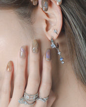 將圖片載入圖庫檢視器 Ethereal - 925 Sliver Moonstone Earrings
