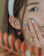 將圖片載入圖庫檢視器 Faith - 18KGP Crystal Baby Hoop Earrings
