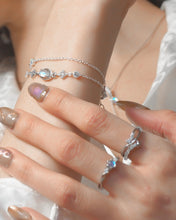 將圖片載入圖庫檢視器 Moon Chaser - 925 Silver Moonstone Bracelet
