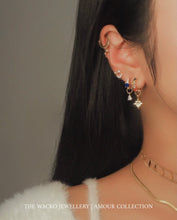 Load image into Gallery viewer, EAR CUFF - MOON LOVE
