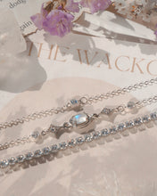 Load image into Gallery viewer, Moon Chaser - 925 Silver Moonstone Bracelet
