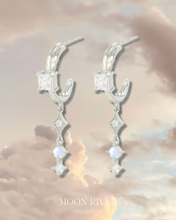 Load image into Gallery viewer, Ethereal - 925 Sliver Moonstone Earrings
