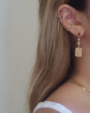 將圖片載入圖庫檢視器 Saint - Gold Vermeil Earrings
