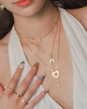 將圖片載入圖庫檢視器 Retro Heart in Red - Gold Titanium Steel Necklace *Waterproof
