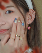 將圖片載入圖庫檢視器 Faith - 18KGP Crystal Baby Hoop Earrings

