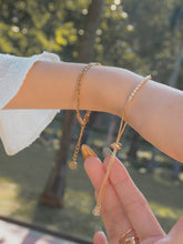 將圖片載入圖庫檢視器 You Are Loved Initial Figaro Chain Bracelets (防水物料)
